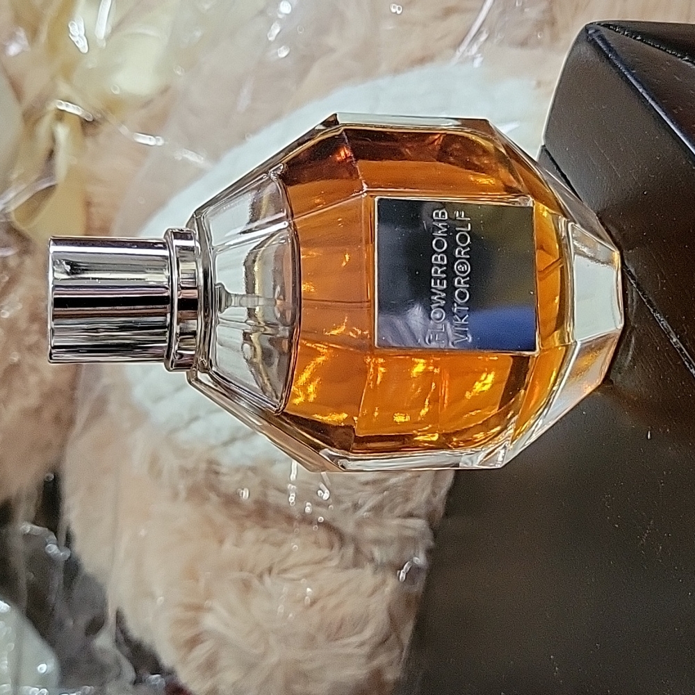 Viktor&Rolf Flowerbomb eau de parfum